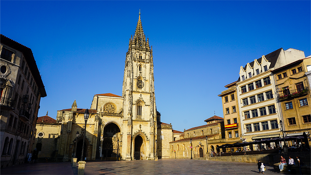 Camino Primitivo - Kathedrale Oviedo